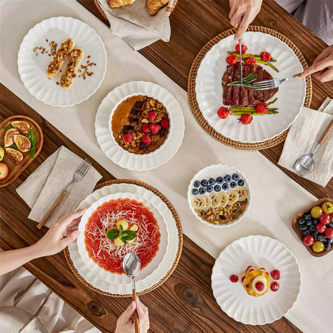 Adonis 16-Piece Porcelain Dinnerware Set, Service for 4