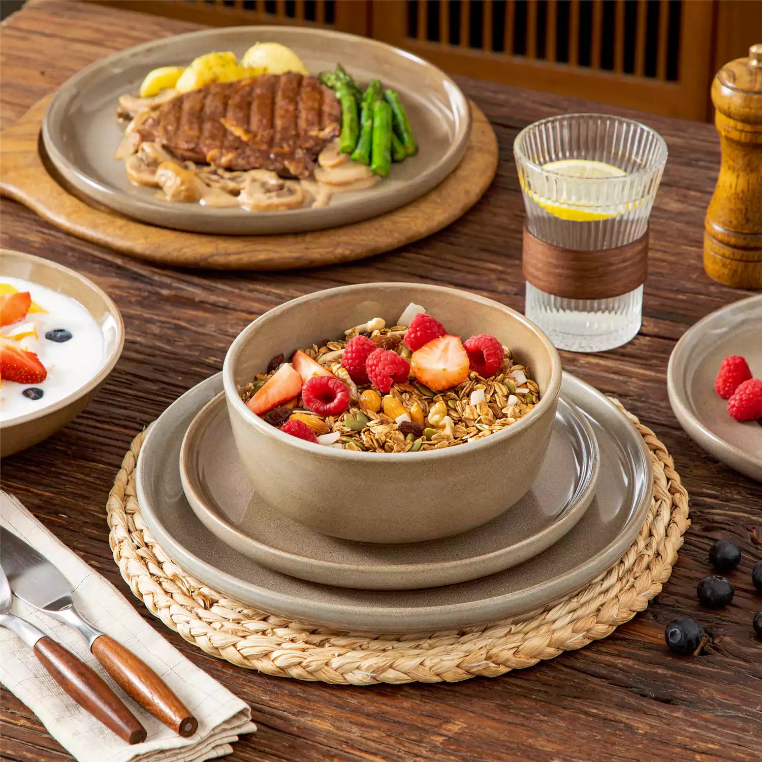 A glossy brown 16-piece stoneware dinnerware set from the Playa collection - featuring farmhouse charm with plates and bowls for 4 people-vancasso