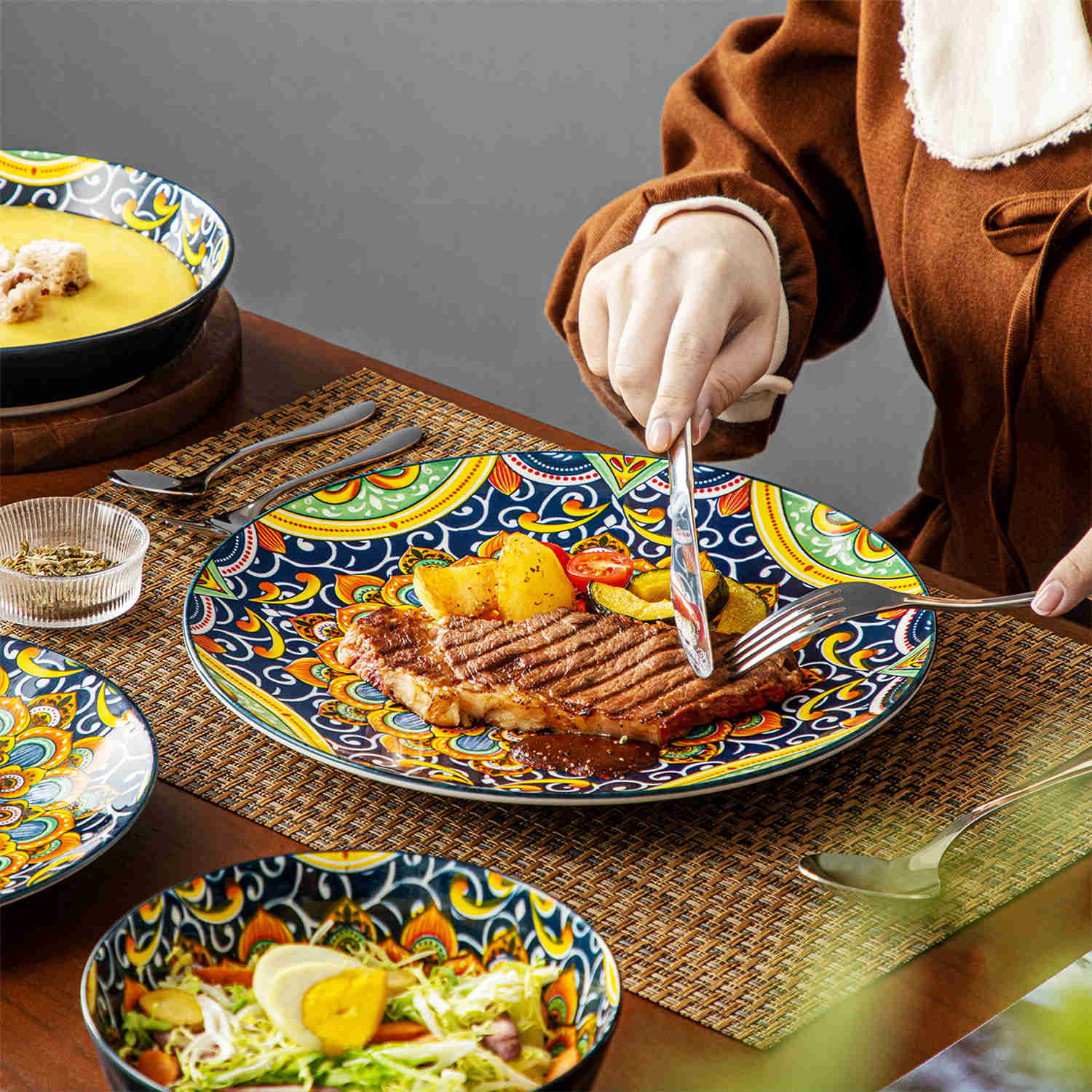 Simi 24 Piece Dinnerware Set-vancasso