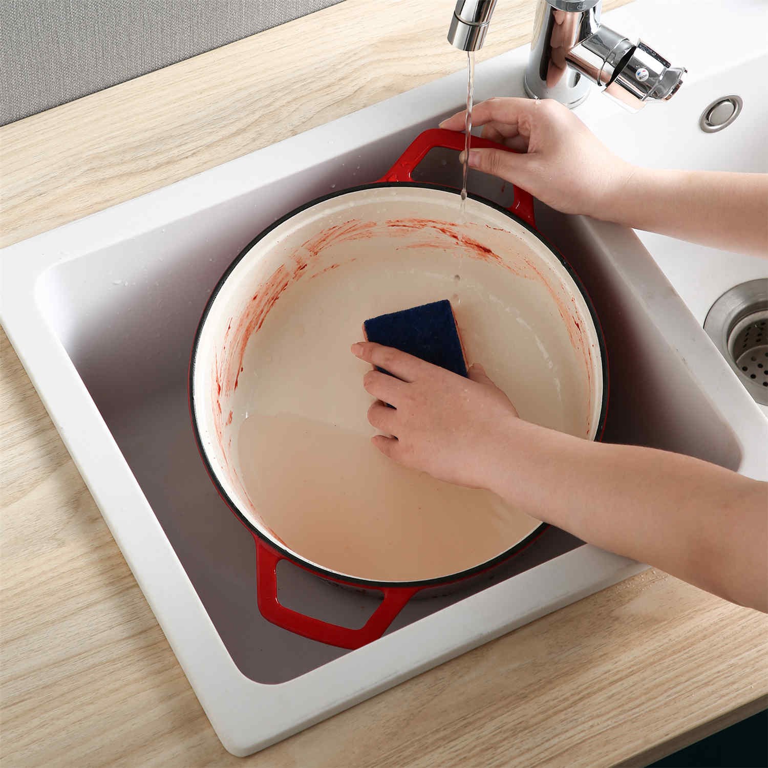 Red 7.5QT Enameled Cast Iron Round Dutch Oven, Durable Cast Iron Cookware For Even Heat-vancasso